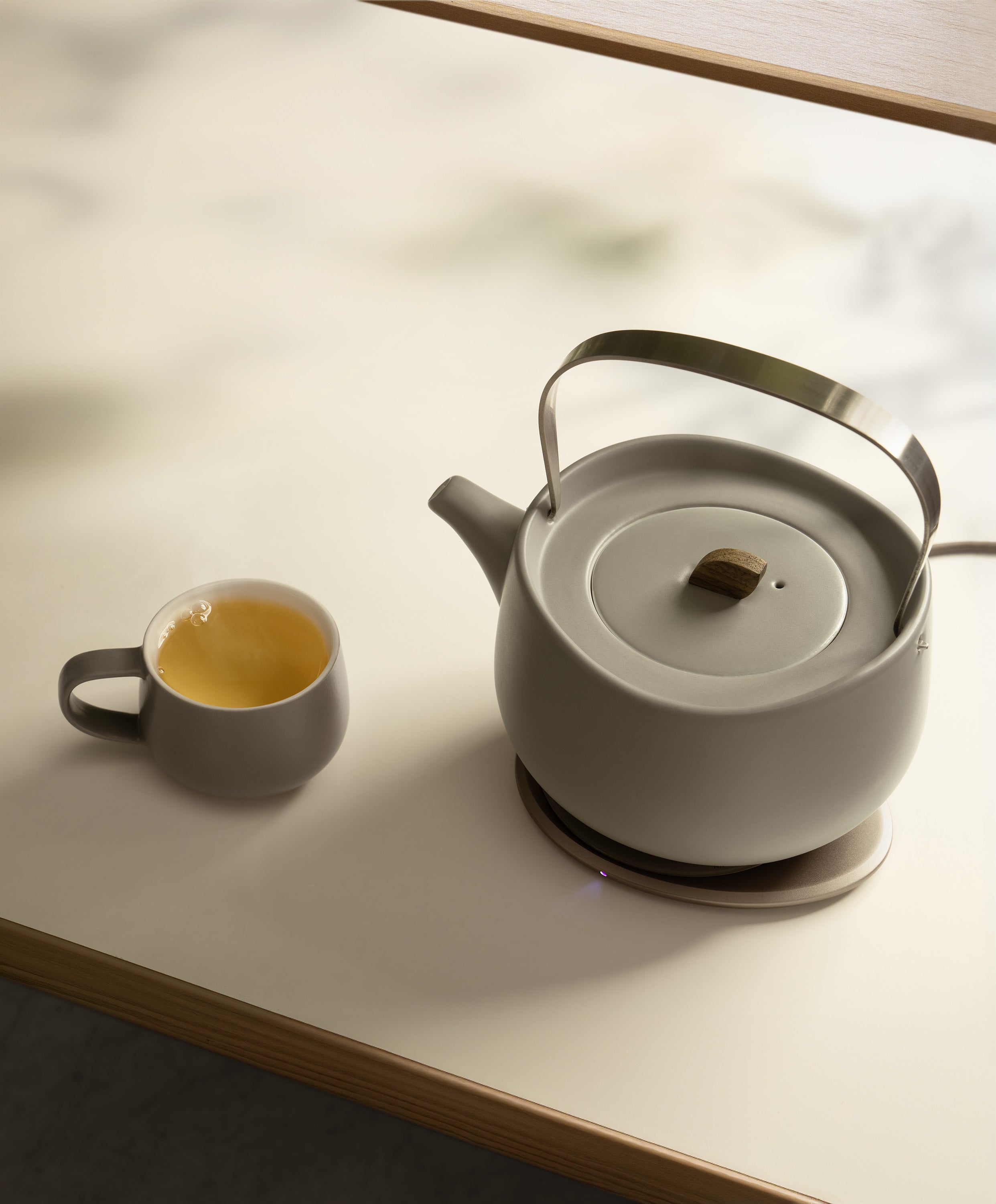 Leiph Self-heating Teapot Set - Soft Gray