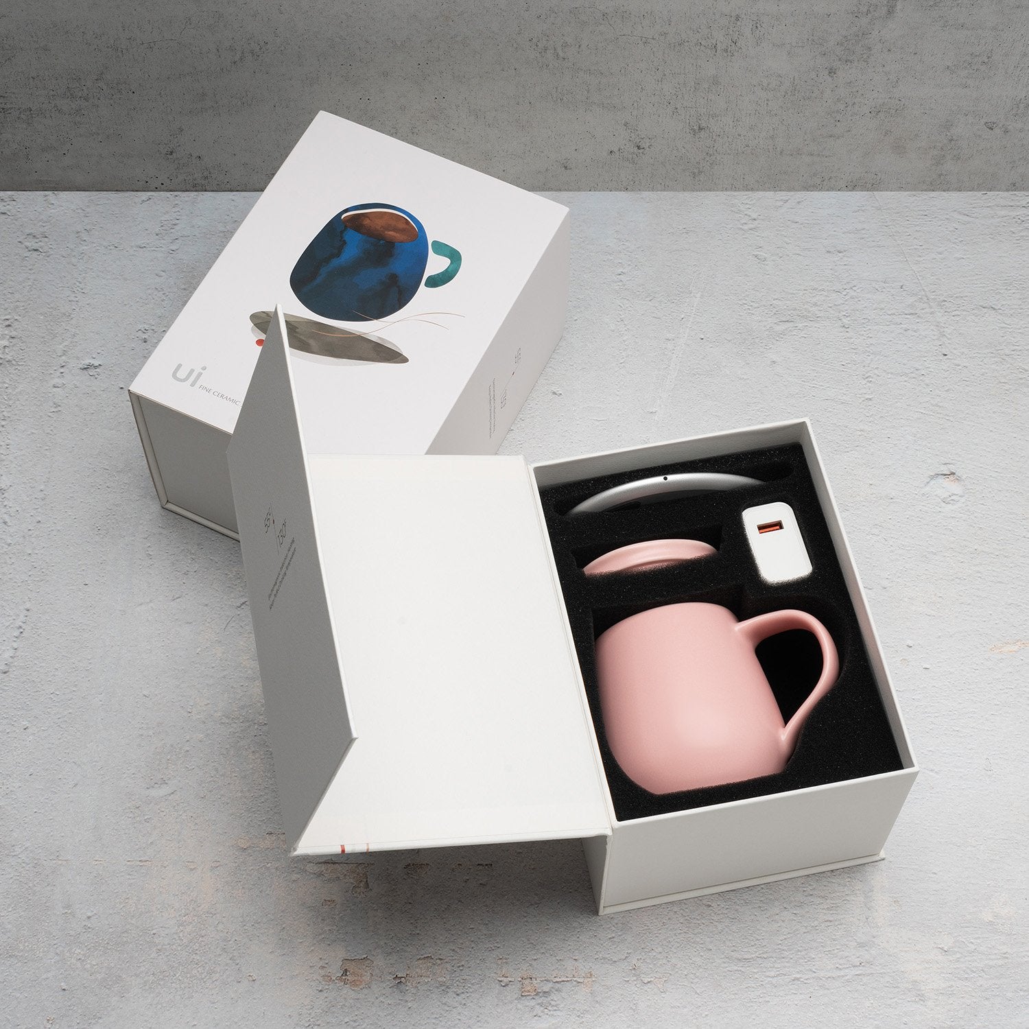 Pink mug in packaging
